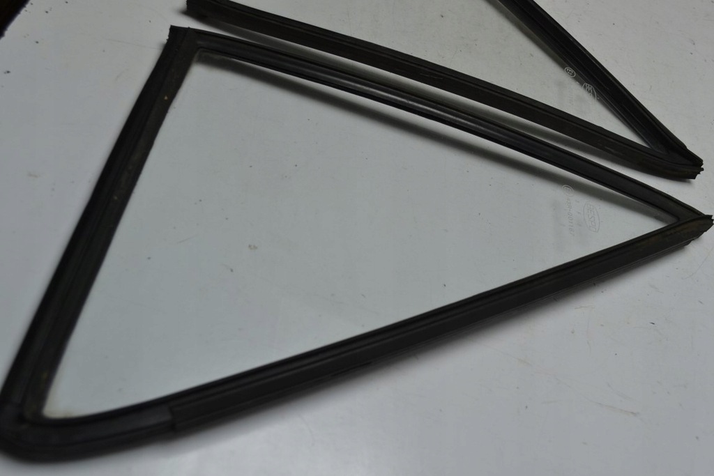 фото №4, Polonez стекло дверь задних треугольники правая + левая