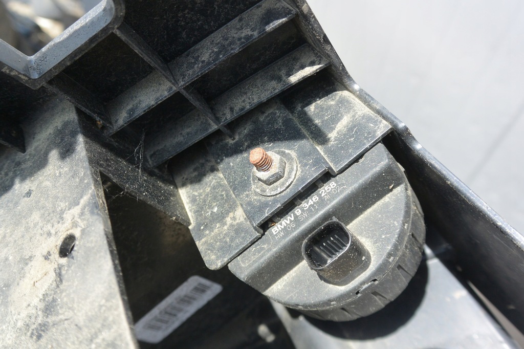 фото №14, Направляющая кронштейн бампера задняя bmw x5 f15 kpl