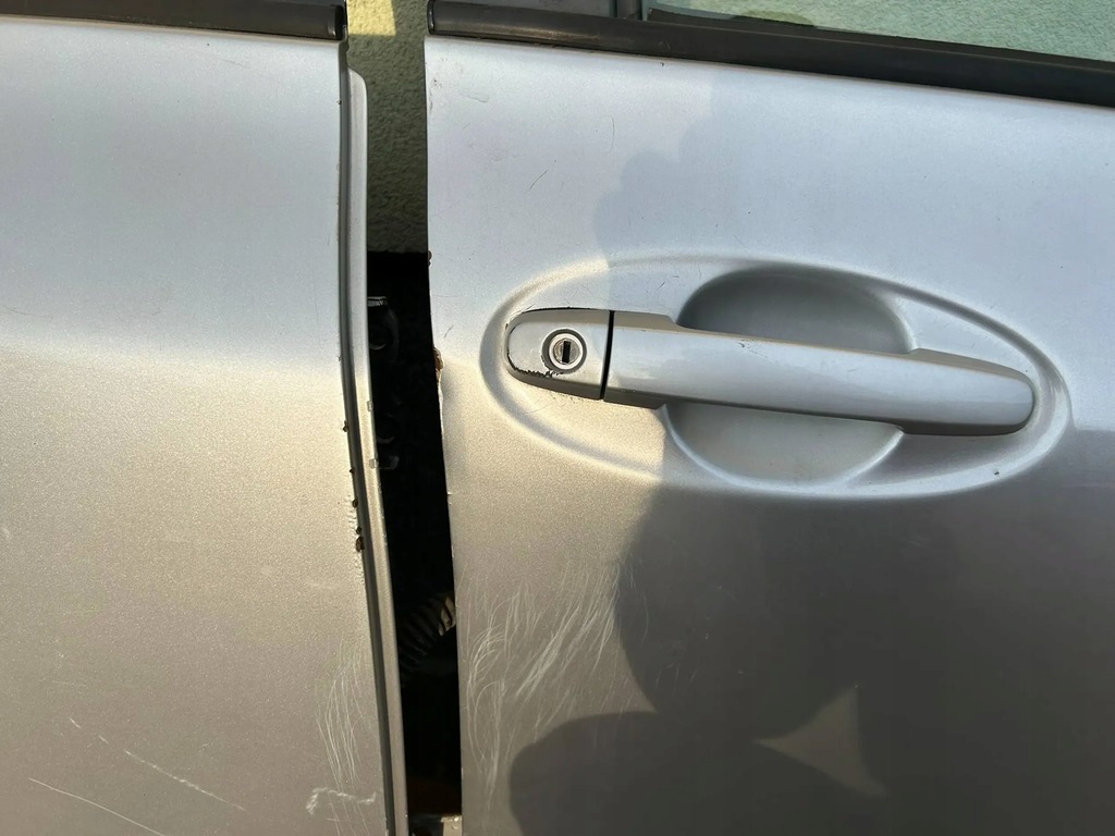 фото №6, Двері праве перед + задня toyota yaris 2