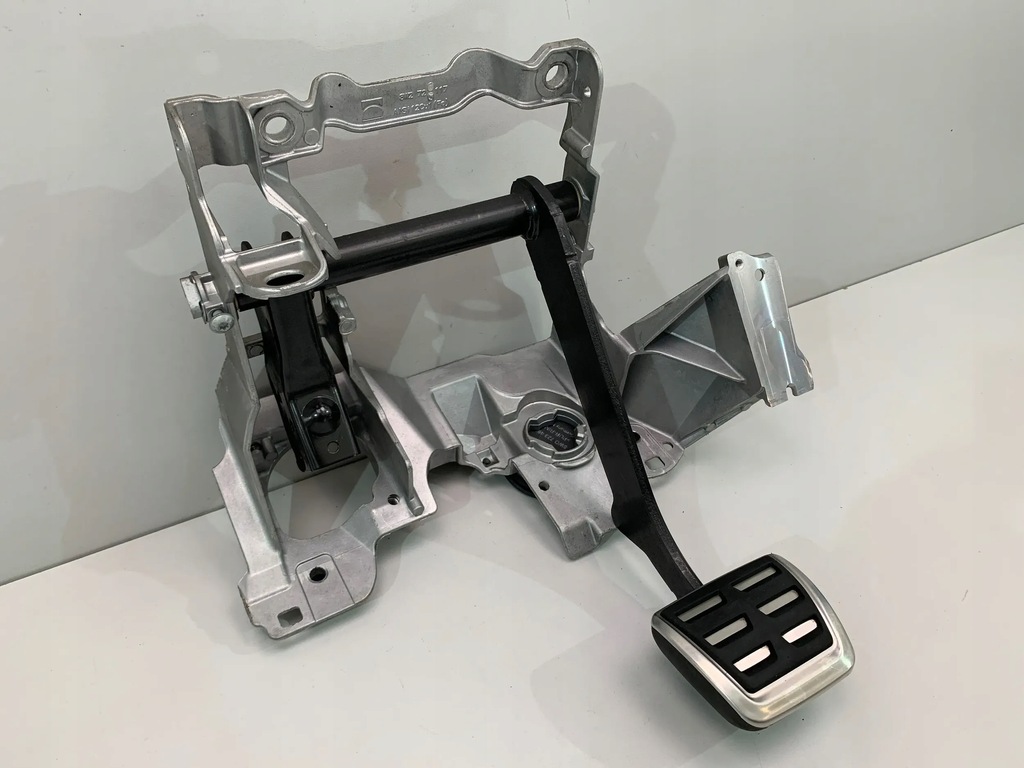 фото №1, Audi a5 8w педаль тормоза 8w2723140a