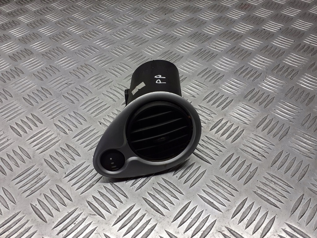 фото №1, Решітка права обдув renault clio iii 1.5 dci