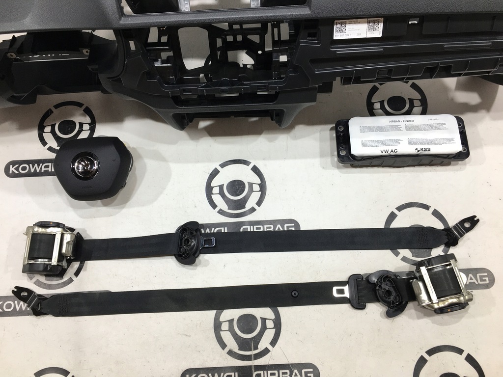 фото №7, Skoda fabia 3 iii 20r приборная панель консоль подушка безопасности ремни