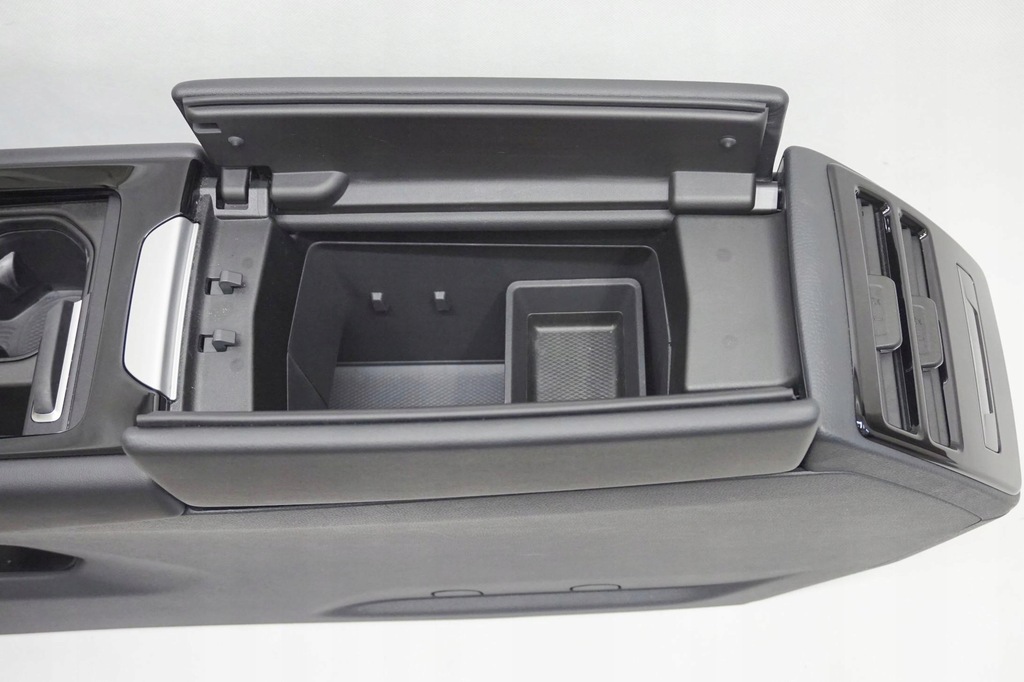 фото №9, Туннель средний подлокотник vw id7 id.7 2024-