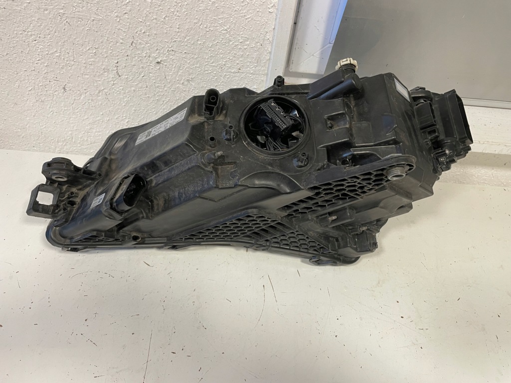 Skoda superb 3 3v рестайлинг  full led фонари фара правый  левая комплект całe Недорого