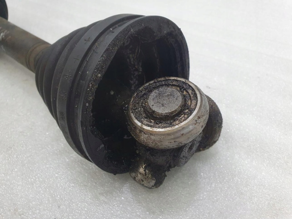 Приводной вал левый перед toyota rav 4 Цена