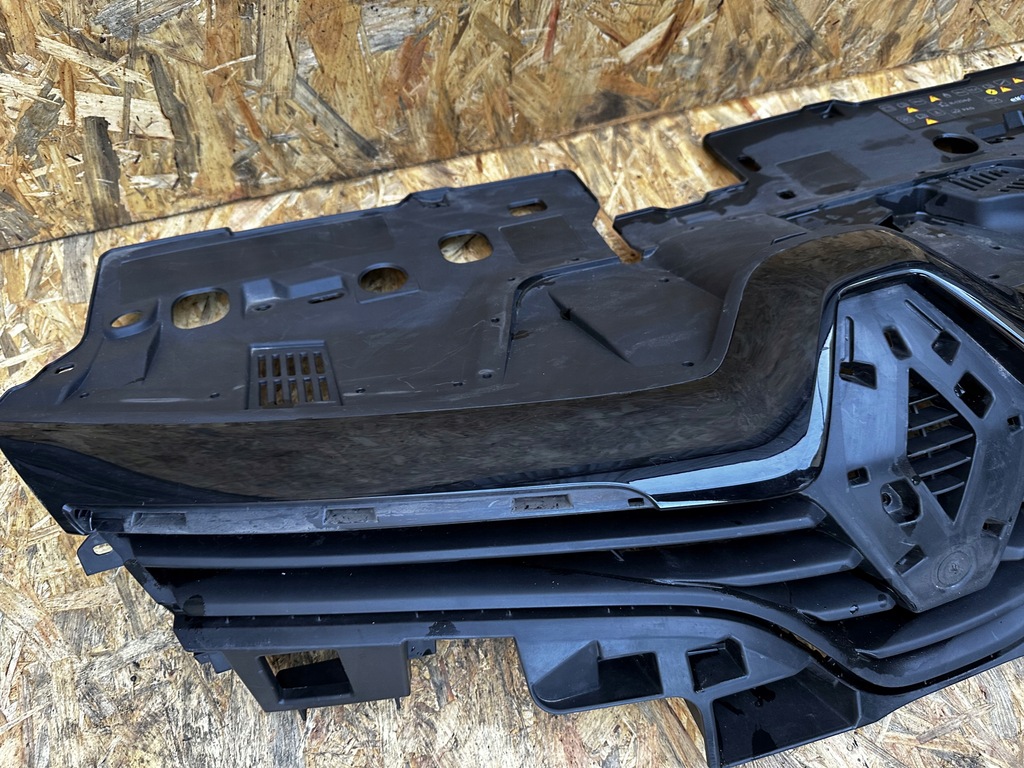 фото №3, Решітка радіатора решітка радіатора renault clio iv 622562901r