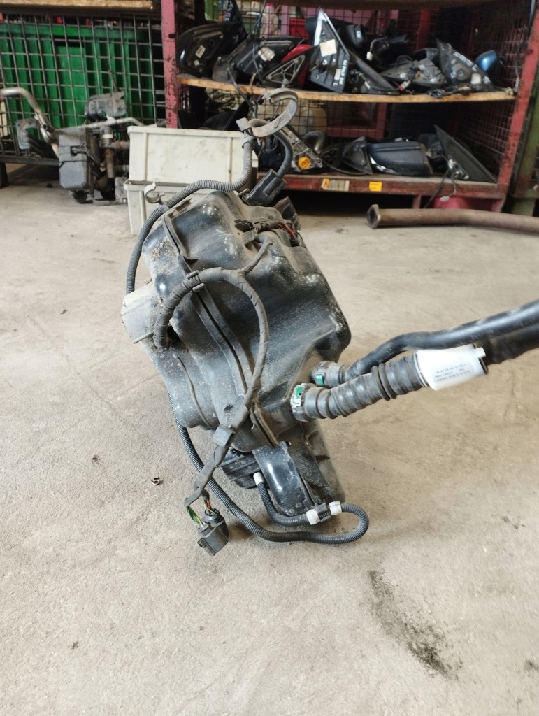 Volkswagen golf vii 7 універсал бак adblue 5q0131877f Ціна