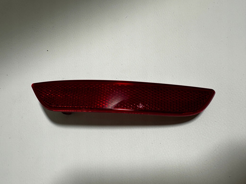 фото №1, Renault clio iv отражатель бампера задняя правый 265605789r новый