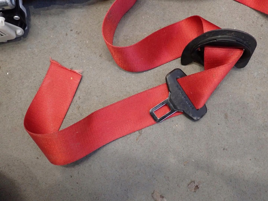 Ремені безпеки mercedes g-klasa w463 amg 2018- спрацьований Оригінал