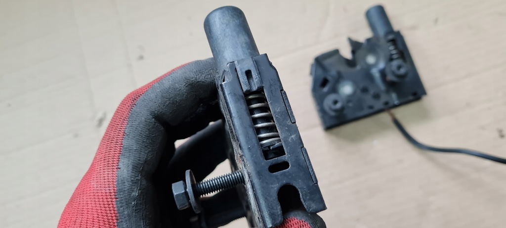 фото №6, A6 c7 4g s6 замок капот перед 4g0823509c s7 4g a7