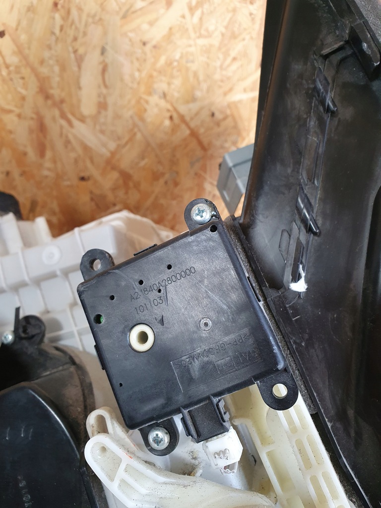 фото №11, Nissan quest отопитель + модуль иммобилайзер