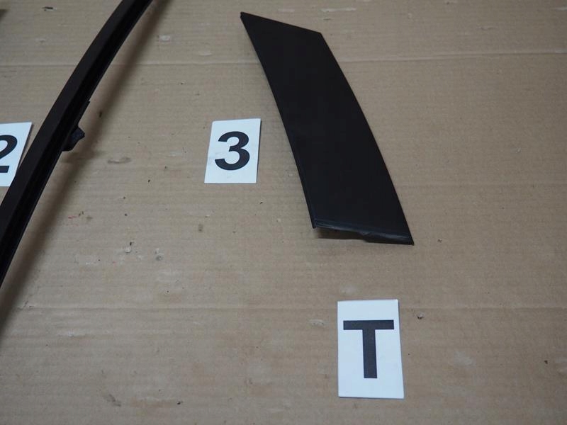 фото №1, Молдинг стійка двері лівий задня mazda 6 iii gj kombi