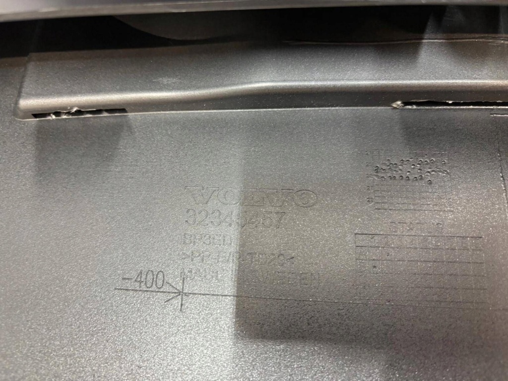 Volvo xc90 ii рестайлінг  r-design спойлер накладка бампера перед 32345457 Оригінал