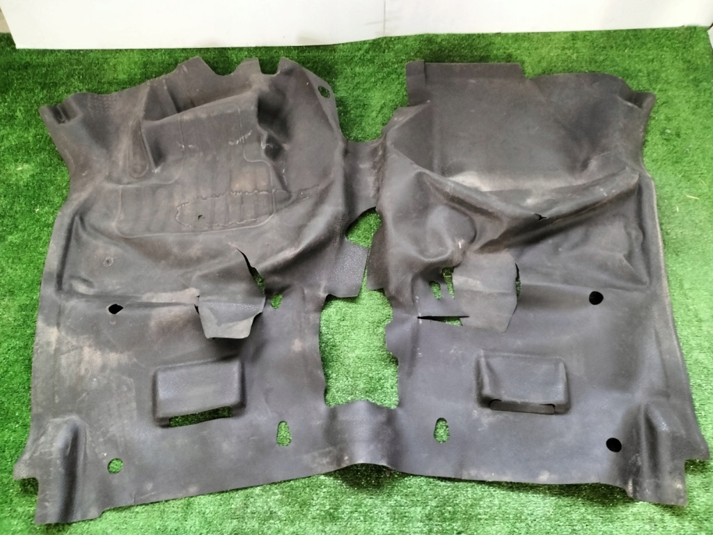 Купити Обшивка підлога mercedes citan w415 комплект