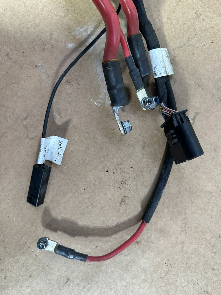 Шланг генератора, электропроводка генератора, кабель mercedes s klasa w222 с Разборки