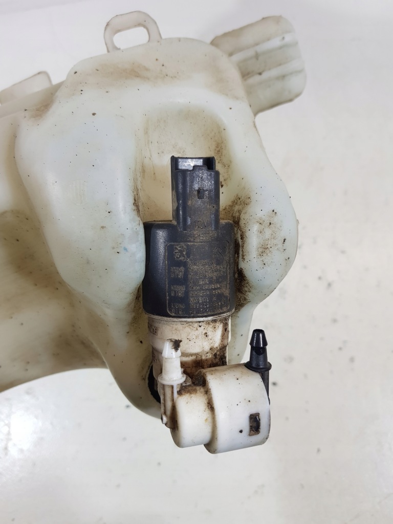 Бачок омывателя 9671568380 peugeot partner 2 1.6hdi европа с Разборки