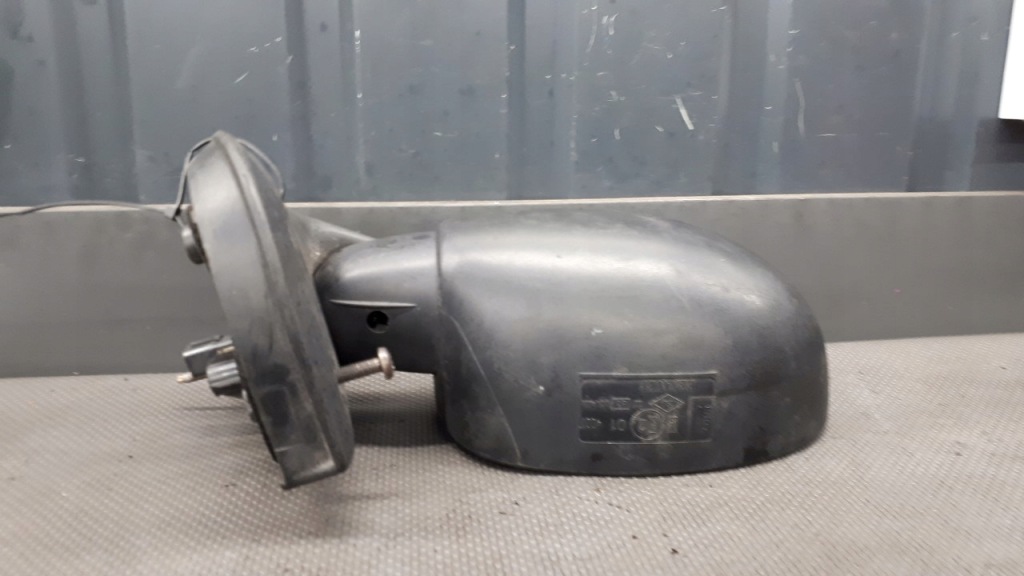 12233030 дзеркало ліва renault twingo i 3pin Недорого