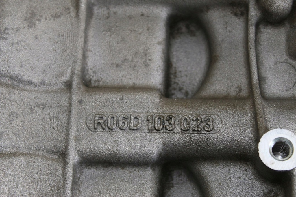 фото №14, Блок двигуна a4 b6 a3 8p 2.0 fsi awa 06d103023