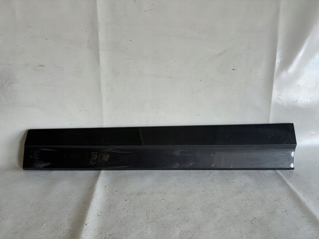 фото №1, Vw t-roc 2ga r-line 17- молдинг накладка na двері права перед 2ga853960a