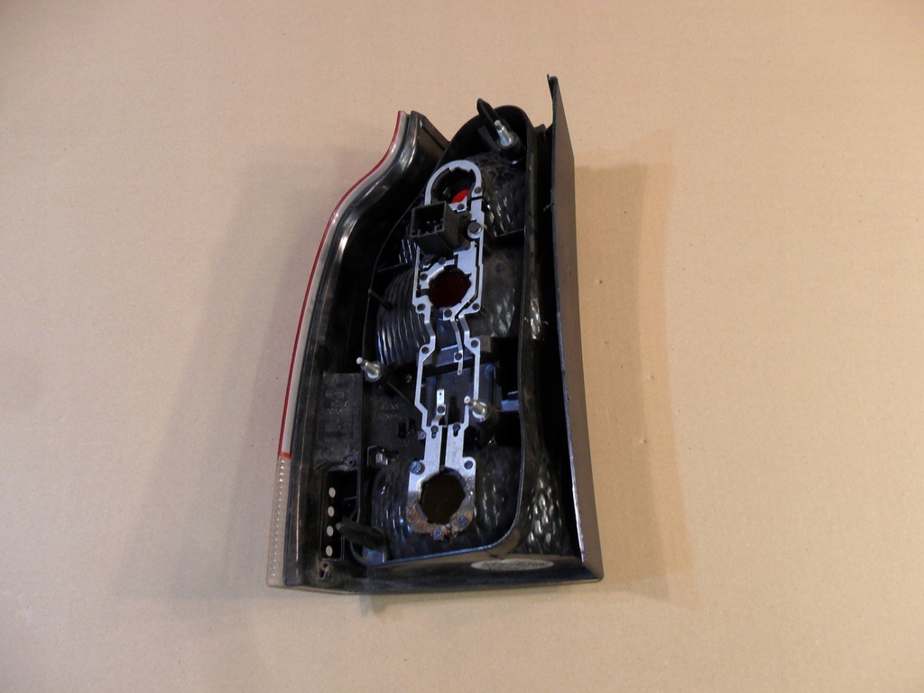 фото №9, Volvo v70 лампа задня права 30643333