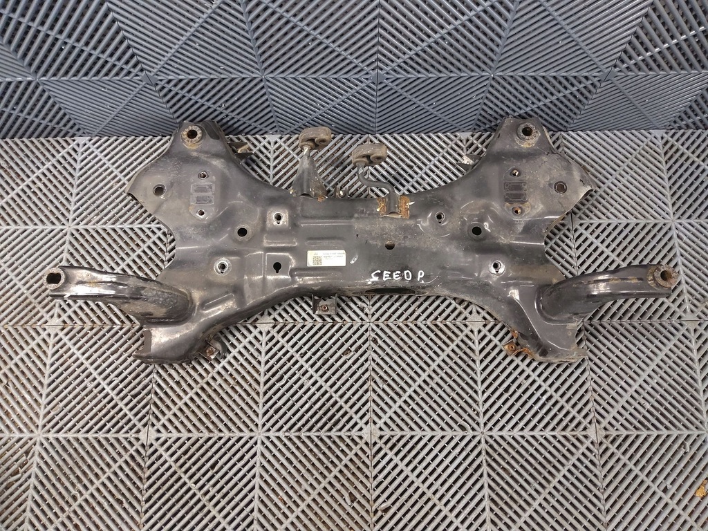 фото №1, Подрамник передние kia ceed 62400j7aa0