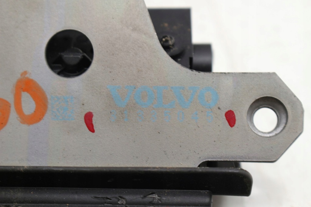 фото №6, Замок кришки задня 31335045 volvo s60 ii