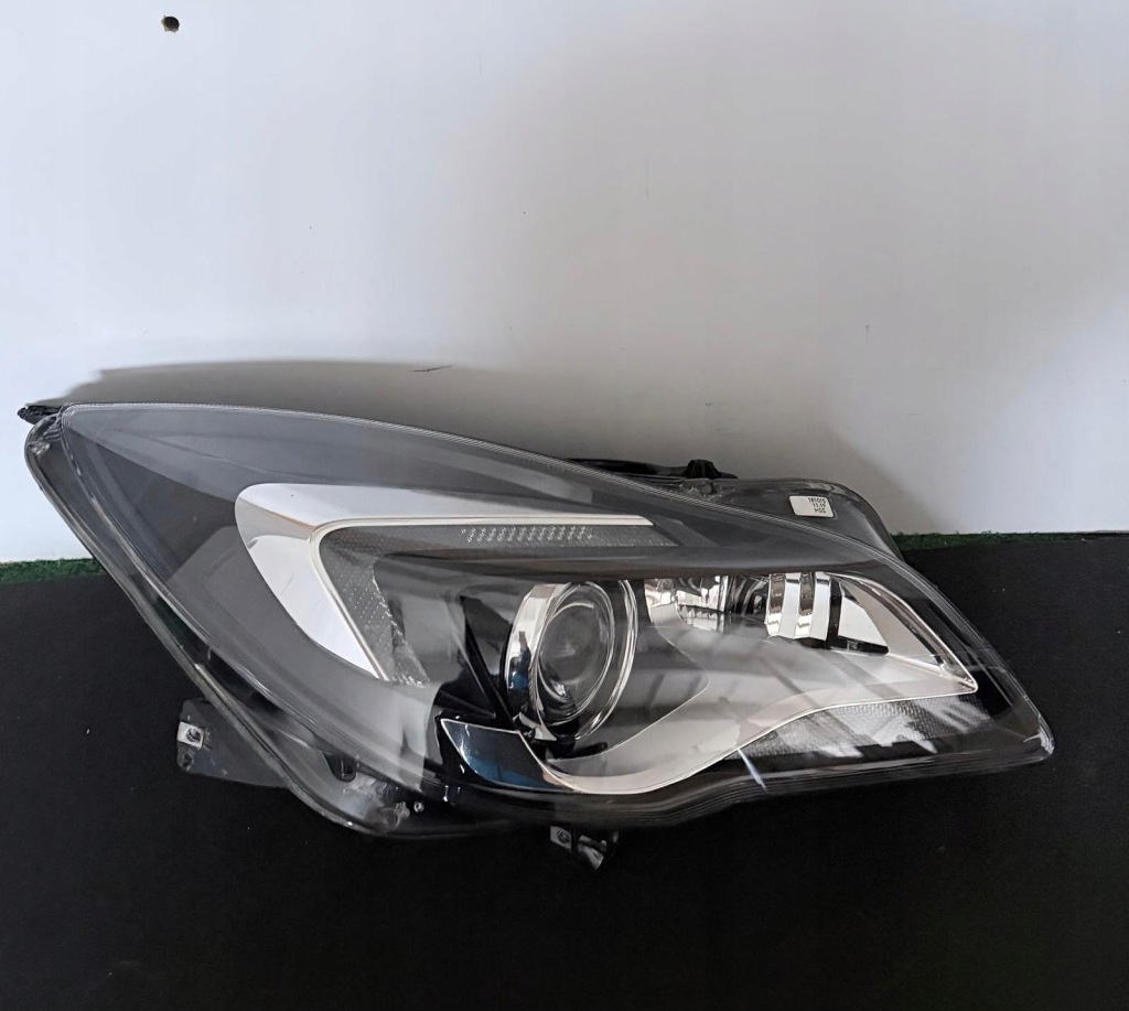 Купить Фара правый  фара opel insignia face рестайлинг  обычная линза led демонтаж