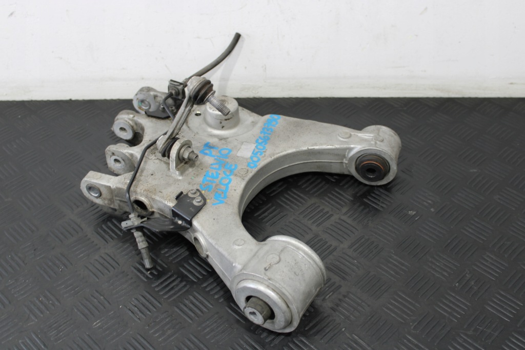 фото №1, Важіль правий задня stelvio veloce 00505673790