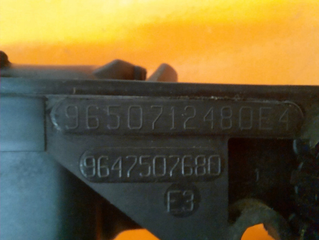 фото №9, Citroen c2 1.4 hdi 03-08 вентиляция картера резонатор сепаратор 9650712480e4