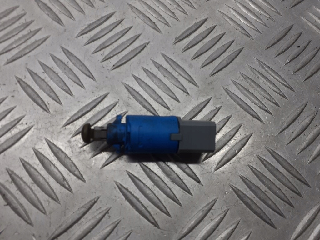 фото №1, Датчик педали сцепления renault megane ii 1.5 dci 8200168239