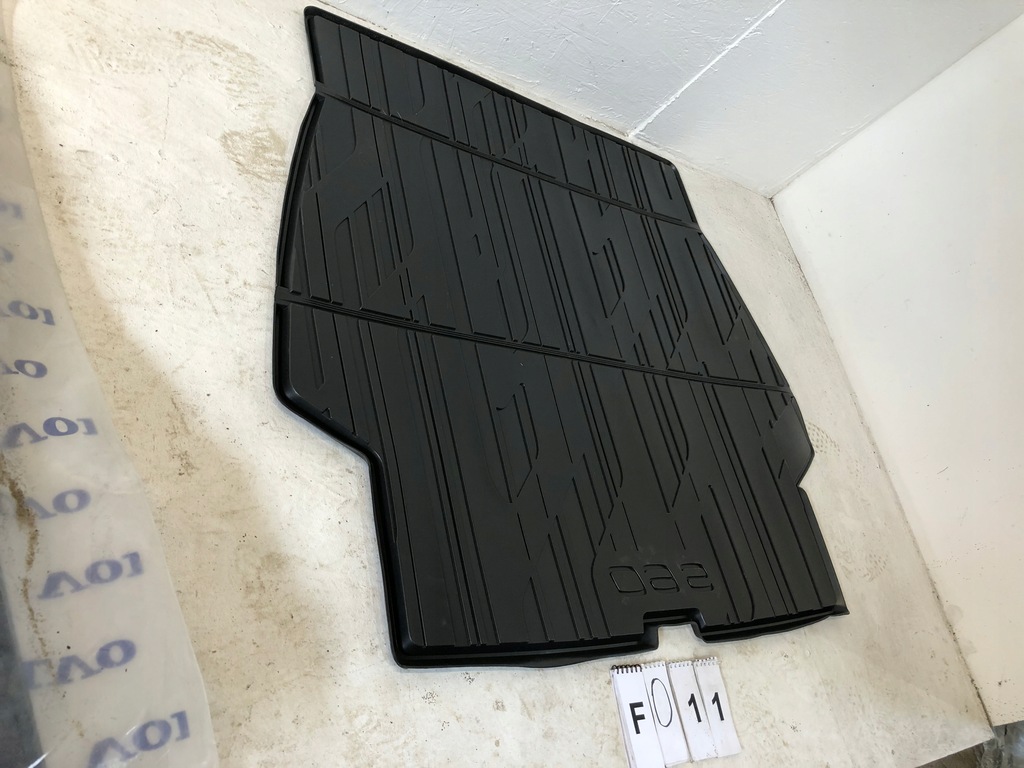 фото №6, Volvo s60 мат гумовий накладка do багажника