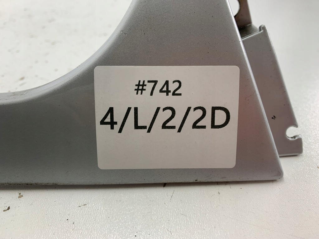 фото №7, Mercedes w210 молдинг pod фара правая