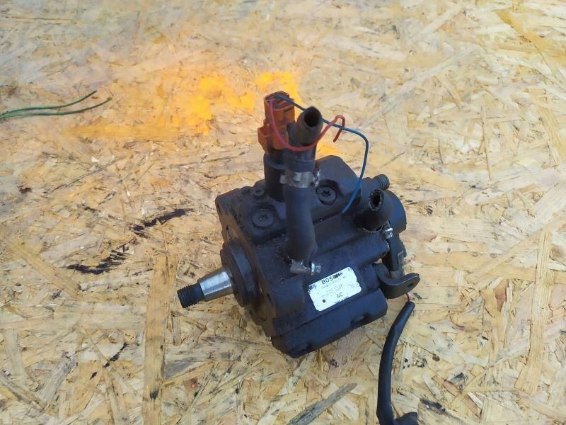 фото №1, Насос упорскування renault scenic ii megane 1.9 dci 0445010031