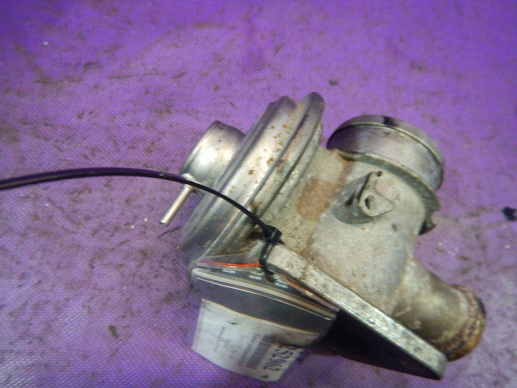 фото №5, Bmw e39 00-04 2.5 d клапан вакуумa egr 72826400