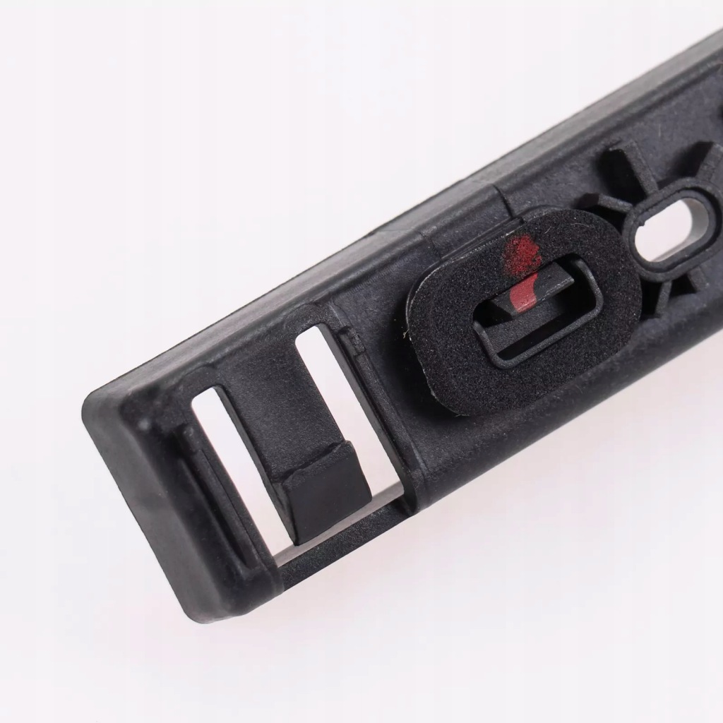 фото №8, Направляющая кронштейн бампера левый задняя fiat doblo 09 15