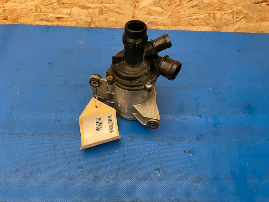 Купить Mercedes e 213 238 насос воды 256 2562001400