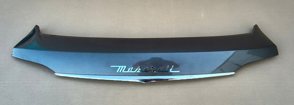 фото №1, Maserati levante молдинг накладка крышки багажника накладка хром 670042733
