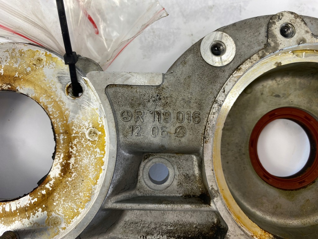 фото №8, Корпус кришка розподільного валу mercedes w124 r129 sl w140 m119 e500 1190161206