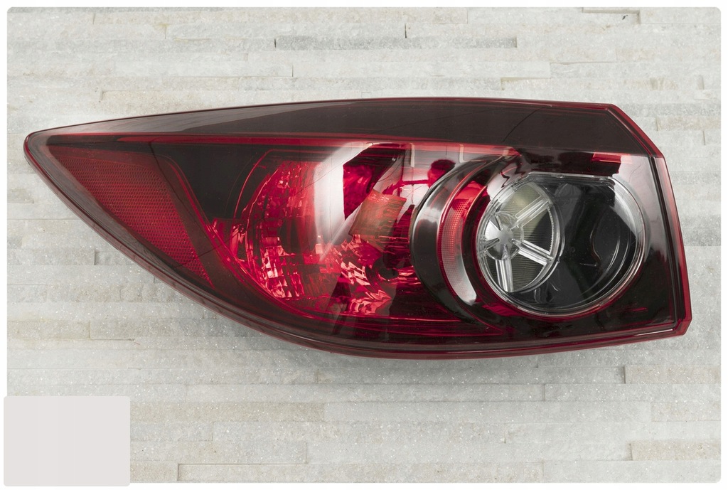 фото №15, Лампа задня ліва bkc351150 mazda 3 iii bn sedan