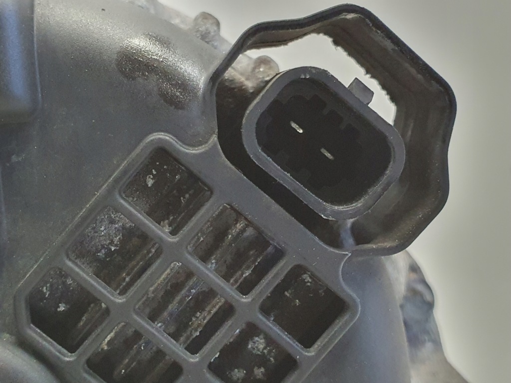 Купити Генератор opel astra iv j 1.6 16v _ 13502595 bg 100a генератор оригінал