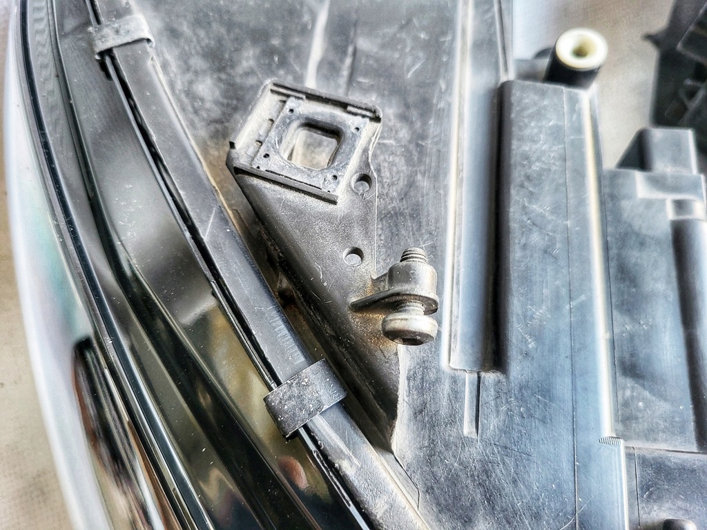 фото №13, Audi tt / tt rs 8j0 bi- ксенон led l+p повний 8j0941003aj 8j0941004aj f-v