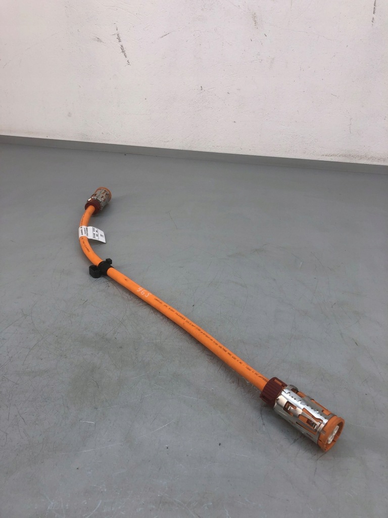 Шланг wysokiego напряжения mercedes-benz eqa a2435408319 в Украине