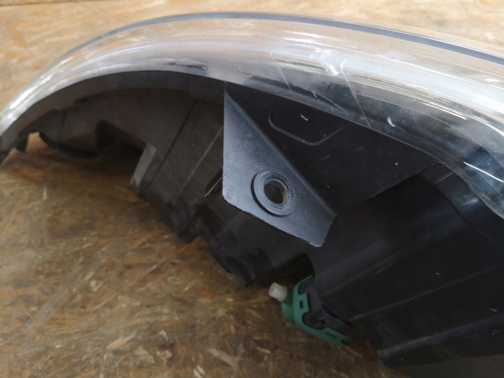 Купити Renault master 3 рестайлінг  фара ліва перед 260600049r