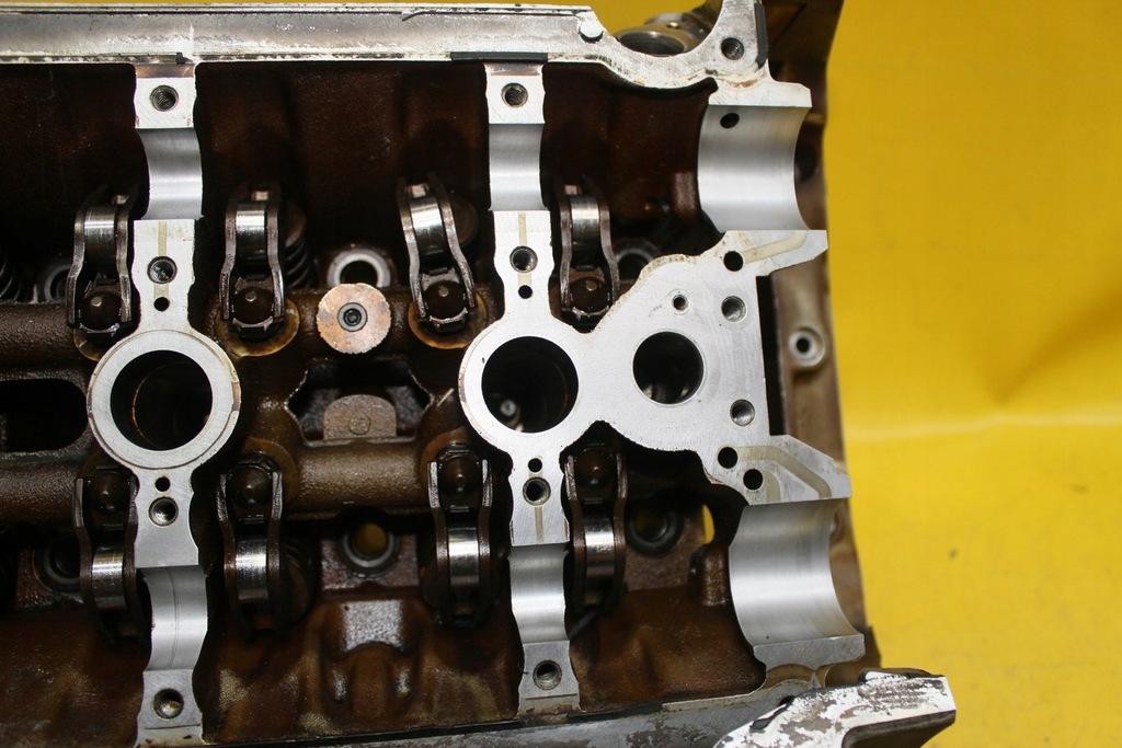 фото №5, Головка ліва audi a6 c6 s6 c6 a8 d3 5.2 fsi bxa 07l103373j