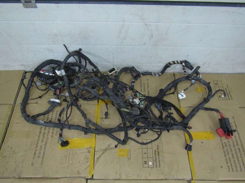 фото №1, Jeep grand cherokee wk2 3.0 crd жгут отсек