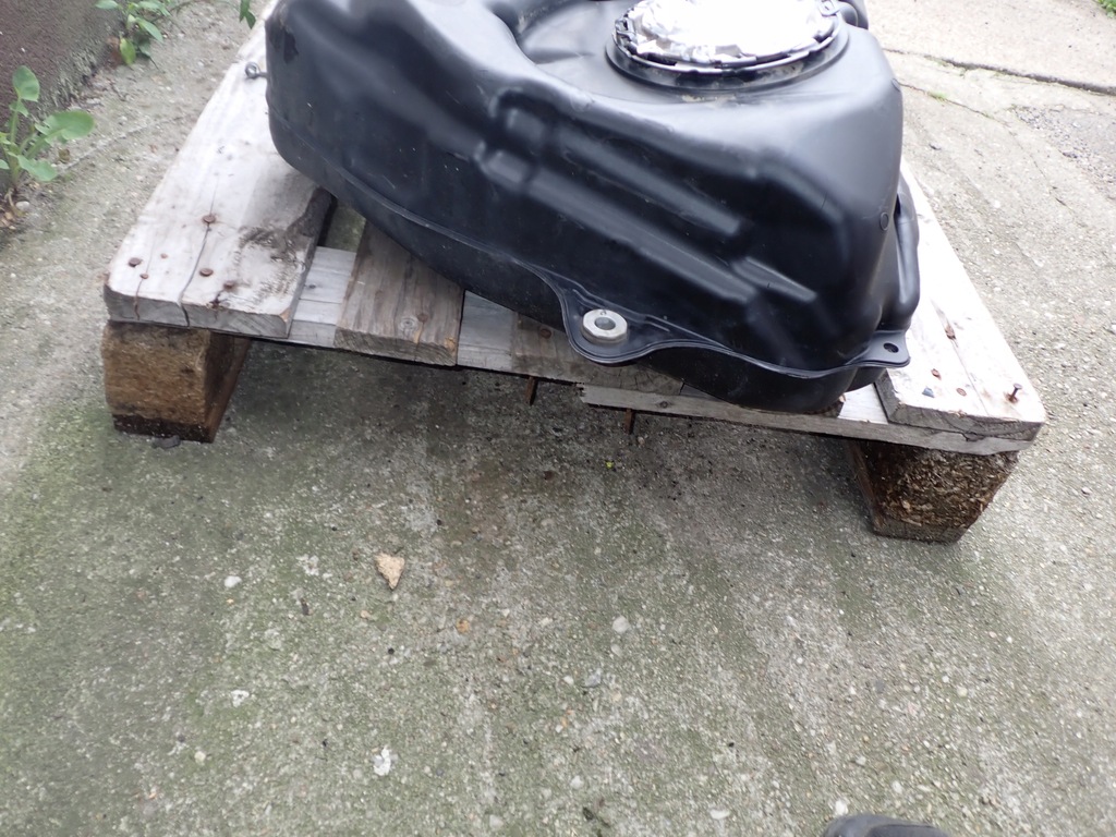 фото №9, Бак топлива bak lexus is iii 200t 300 po lift 2018 europa s7111-30620