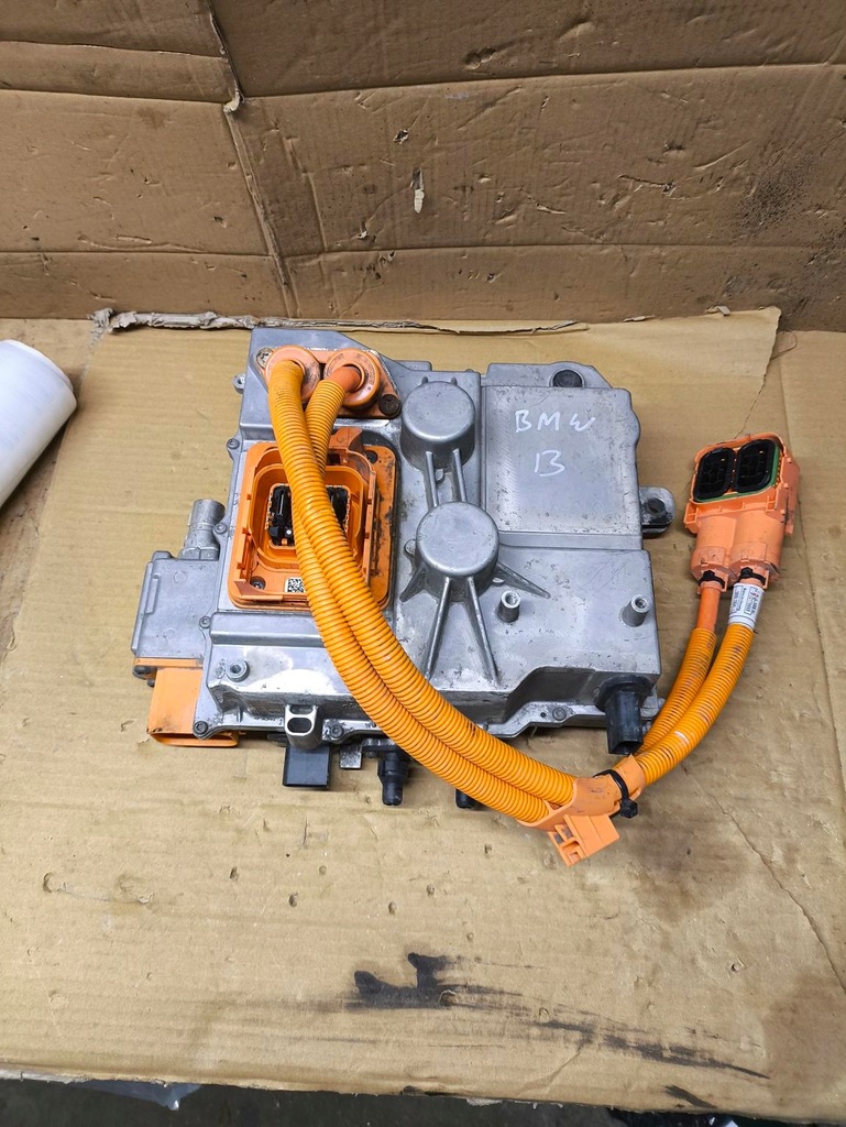 фото №1, Инвертор bmw i3 конвертер