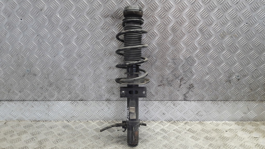 фото №1, Rapid 1.6 tdi mcperson правий перед