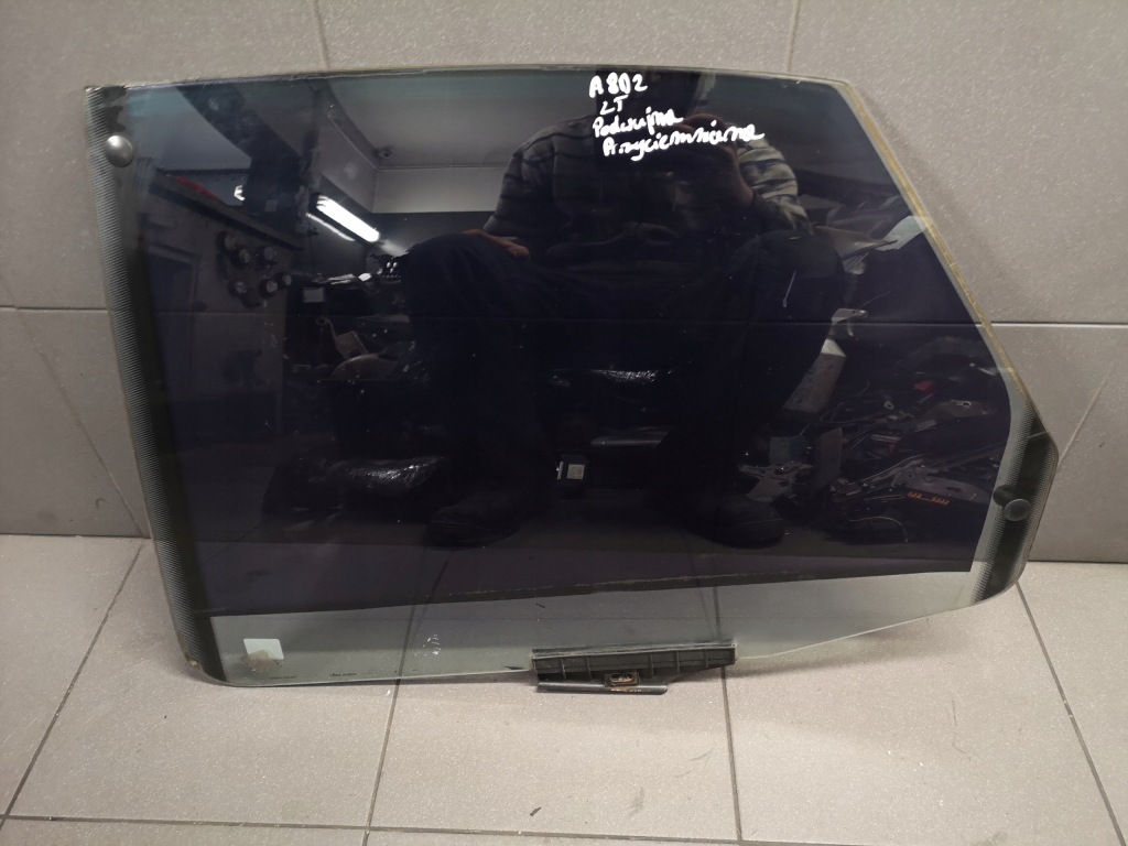 фото №1, Стекло дверь левый задняя audi a8 d2 vsg