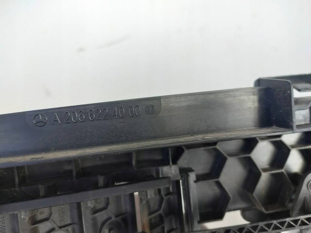 фото №8, Mercedes c-klasa w206 жалюзи впуск воздуха